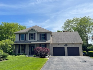 165 Brookhill Rd, Libertyville, IL 60048