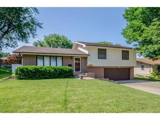 7130 Garrison Rd, Windsor Heights, IA 50324