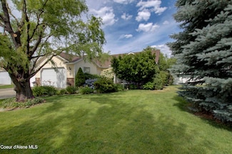 8964 N Ramsgate Ln, Hayden, ID 83835