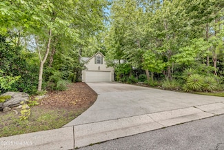 208 Bloomington Ln, Wilmington, NC 28411