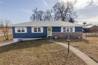 7102 Lundeen Dr, Country Club, MO 64505