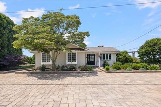 63 Seaside Dr, Jamestown, RI 02835