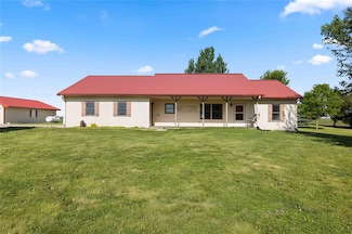 17745 600th Ave, Nevada, IA 50201