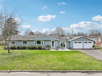 2940 Oakdale Dr, Ann Arbor, MI 48108
