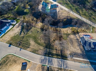 500 Chippewa Ln, Perrysburg, OH 43551