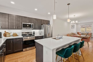 7 E Dexter Ave Unit 4, Woburn, MA 01801