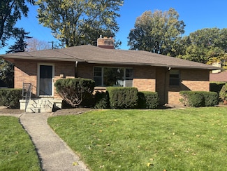 2765 Oakwood Ave NE, Grand Rapids, MI 49505