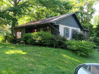 275 Virginia Dr, Bristol, VA 24201