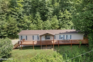 442 Half Moon Rd, Oliver Springs, TN 37840