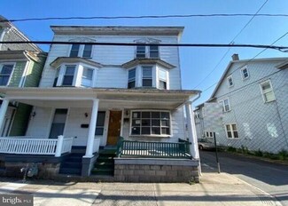 218 W Walnut St, Shamokin, PA 17872