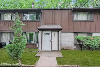 4 Rumson Rd Unit 57B, Staten Island, NY 10314
