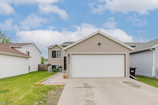 5932 24th St S, Fargo, ND 58104