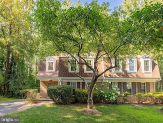 9956 Hemlock Woods Ln, Burke, VA 22015