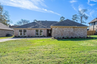 8006 17th Green Dr, Humble, TX 77346