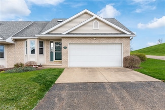 2520 Woodlawn Cir NW Unit 42B, Canton, OH 44708