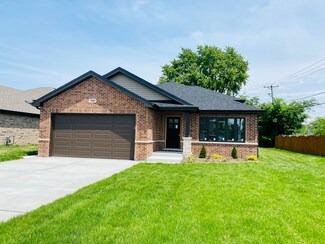 7449 Thomas Ave, Bridgeview, IL 60455