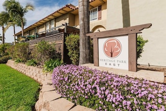 6750 Beadnell Way Unit 33, San Diego, CA 92117