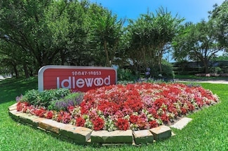 10049 Westpark Dr Unit 113, Houston, TX 77042