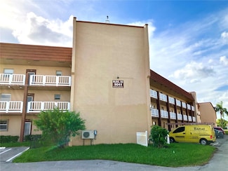 9041 Sunrise Lakes Blvd Unit 208, Sunrise, FL 33322