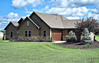 1605 N 1037 Rd, Lawrence, KS 66046