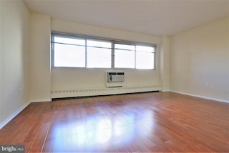 2101 17 Chestnut St Unit 1607, Philadelphia, PA 19103