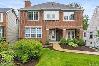 520 East Dr, Saint Louis, MO 63130