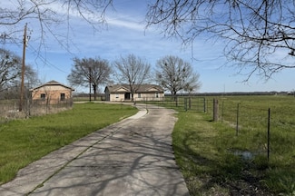 5899 Rancho Dr, Quinlan, TX 75474