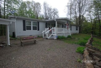 69017 Prattsville Rd, McArthur, OH 45651