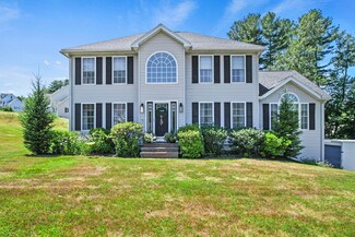 14 Deer Hill Cir, Pelham, NH 03076