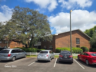 609 Colonial Dr Unit 2, Fort Walton Beach, FL 32547
