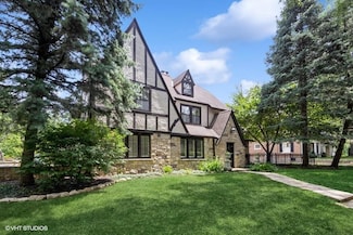 6201 Summit St, Kansas City, MO 64113