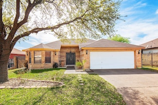 96 Grove Ave, Laredo, TX 78045