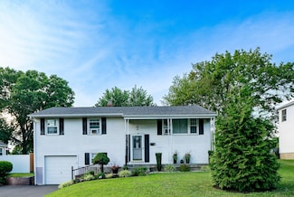 44 Arrowhead Dr, Newington, CT 06111