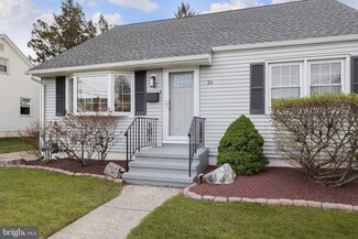 24 Rotunda Dr, Trenton, NJ 08610