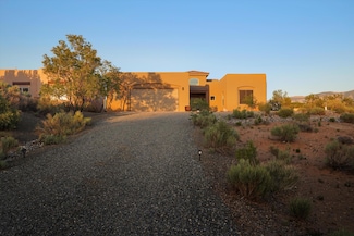 2600 Campeche Rd NE, Rio Rancho, NM 87144