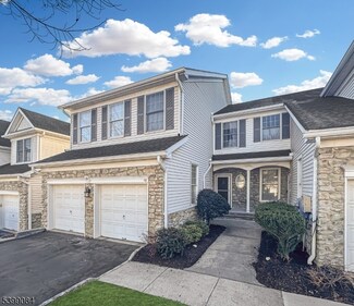 20 La Costa Dr, Annandale, NJ 08801