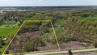 11416 Concord Rd, Jonesville, MI 49250
