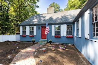 16 Summer St, North Easton, MA 02356
