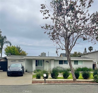 665 Cove St, Costa Mesa, CA 92627