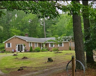 21020 Adams Rd, Greenbush, VA 23357
