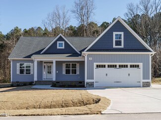 368 Hampshire Ct, Four Oaks, NC 27524