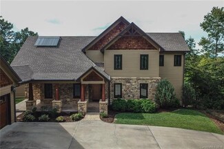 192 Brock Creek Rd, Horse Shoe, NC 28742