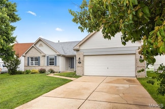 107 Behlmann Orchard Ct, Florissant, MO 63034