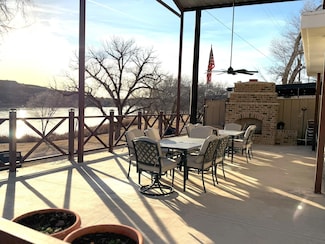70 Pony Express Trail, Lubbock, TX 79404