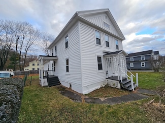 118 Meadow St, Winsted, CT 06098