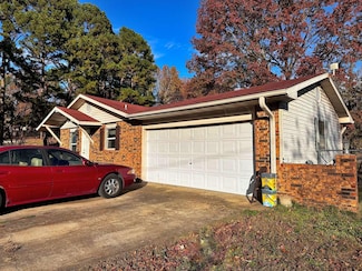 2610 Paula Dr, West Plains, MO 65775