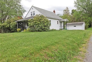 727 Cochrans Mill Rd, Ford City, PA 16226