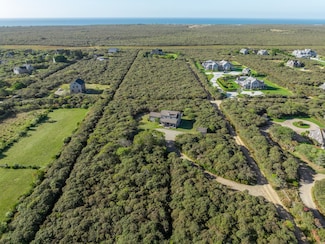 12 Ipswich St, Nantucket, MA 02554
