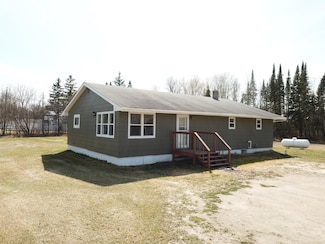 32653 580th Ave, Warroad, MN 56763