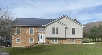 43 Maple Rd, Mifflintown, PA 17059